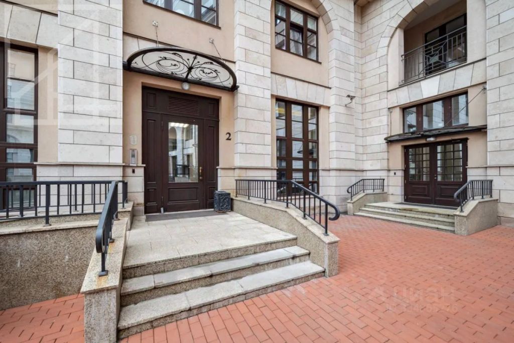 m. Novoslobodskaya: Apartment, 5-rooms