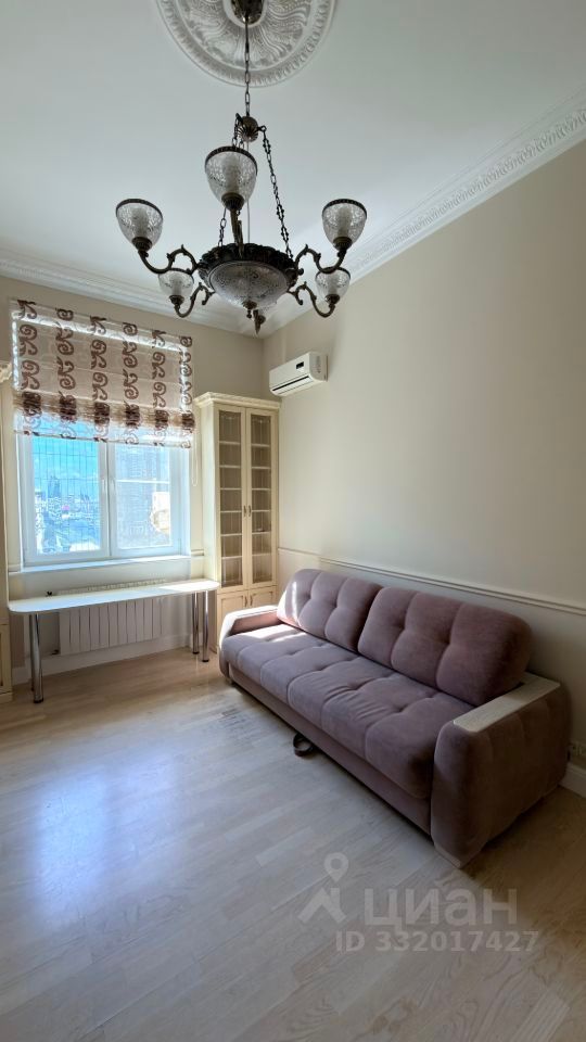 m. Kutuzovskaya: Apartment, 2-rooms