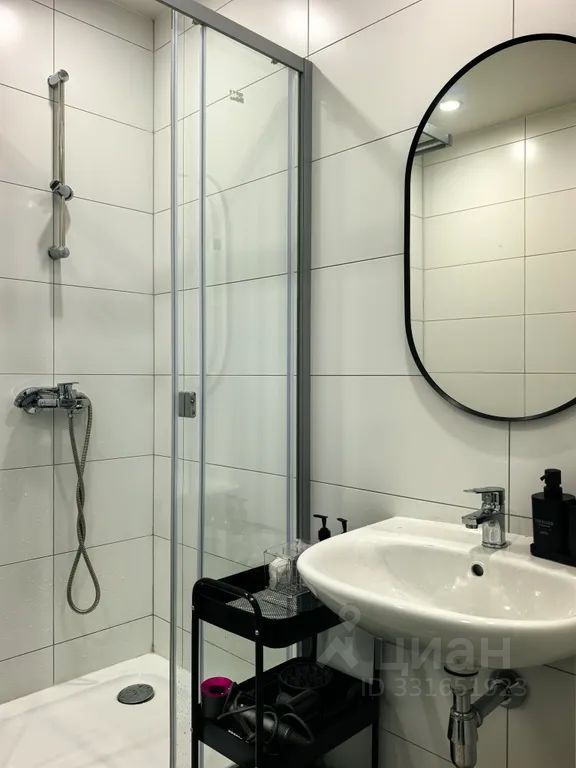 m. Vodniki: Apartment, studio