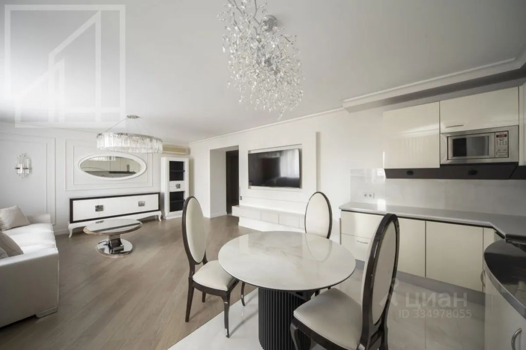 m. Smolenskaya: Apartment, 3-rooms