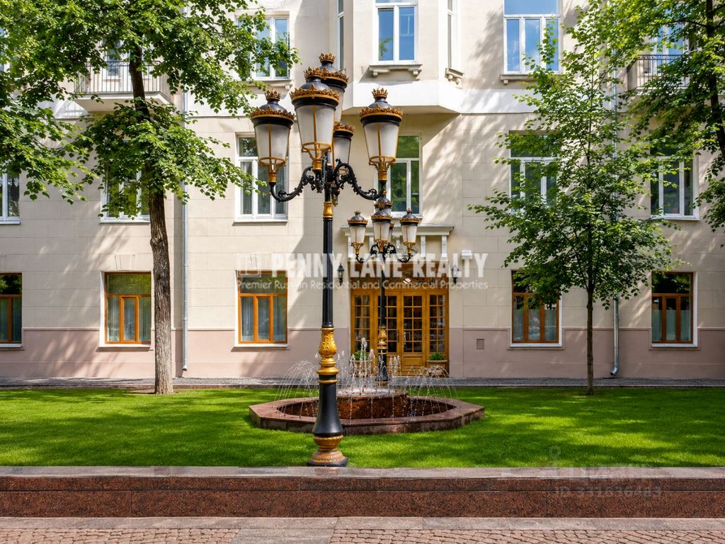 m. Aleksandrovsky sad: Apartment, 4-rooms