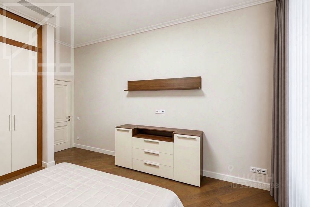 m. Novokuznetskaya: Apartment, 4-rooms