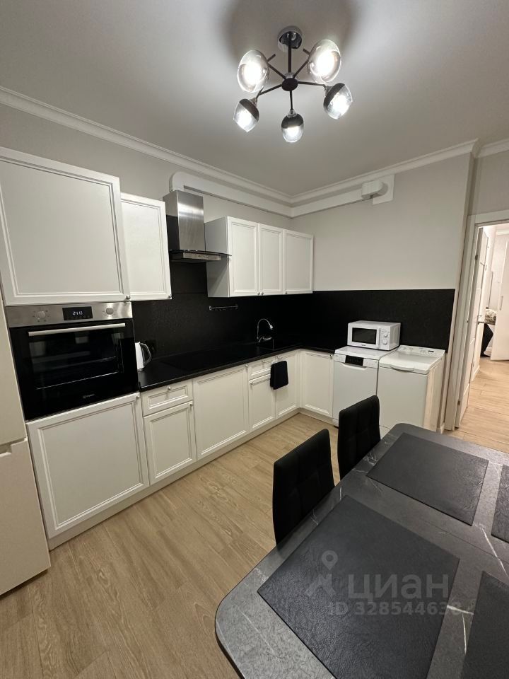 m. Strogino: Apartment, 2-rooms