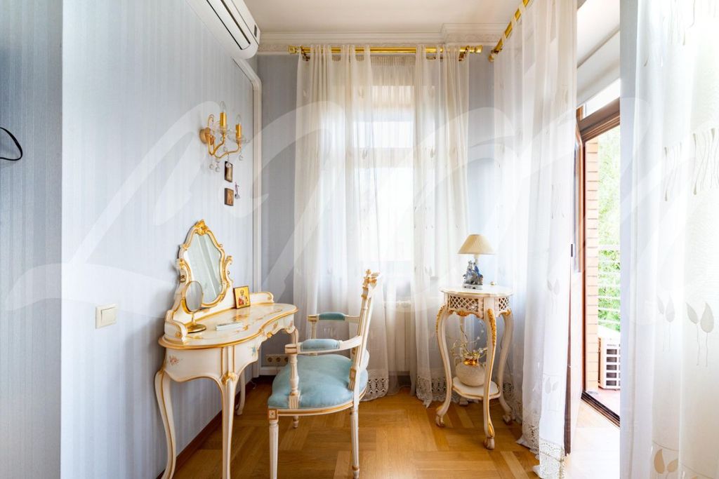 m. Akademicheskaya: Apartment, 3-rooms