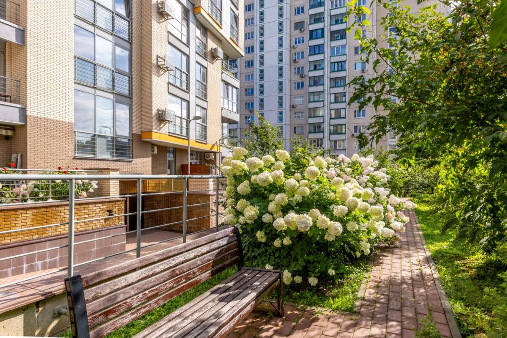 m. Universitet druzhby narodov: Apartment, 2-rooms