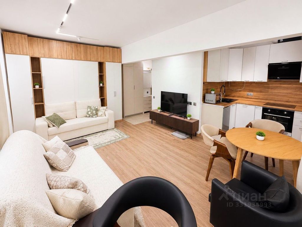 m. Krasnopresnenskaya: Apartment, studio