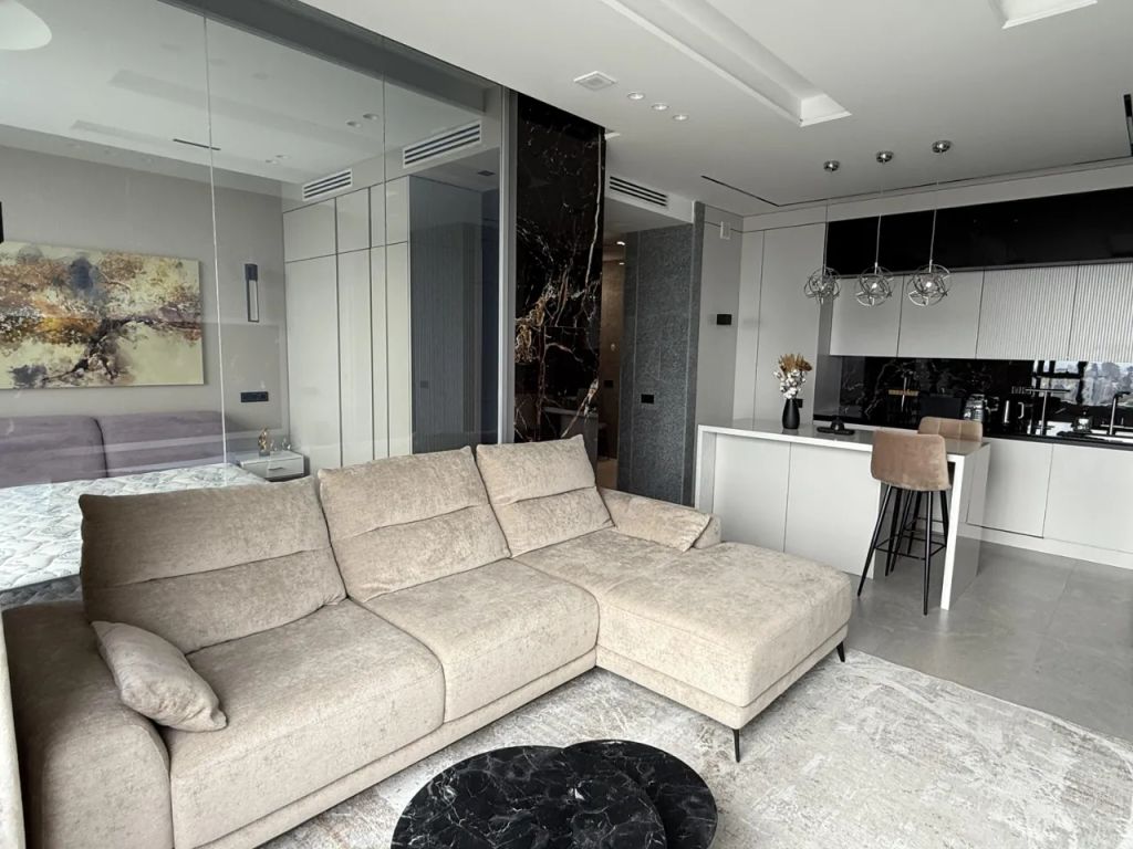 m. Michurinsky prospekt: Apartment, 3-rooms