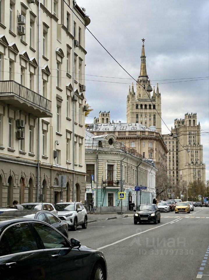 m. Barrikadnaya: Apartment, 2-rooms