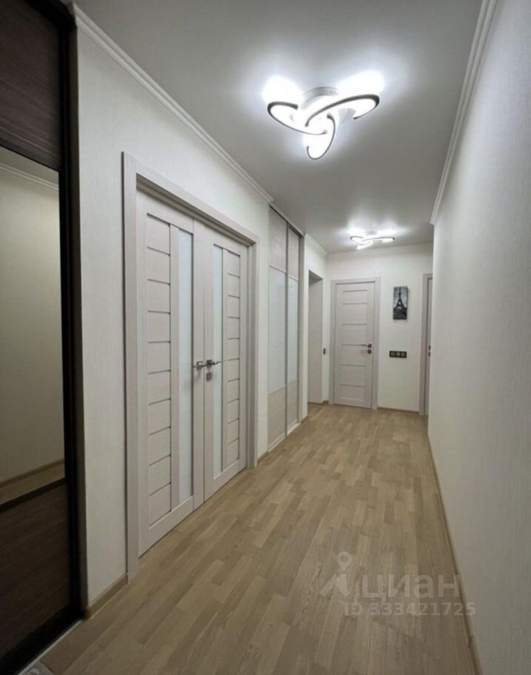 m. Ploschad trekh vokzalov: Apartment, 2-rooms