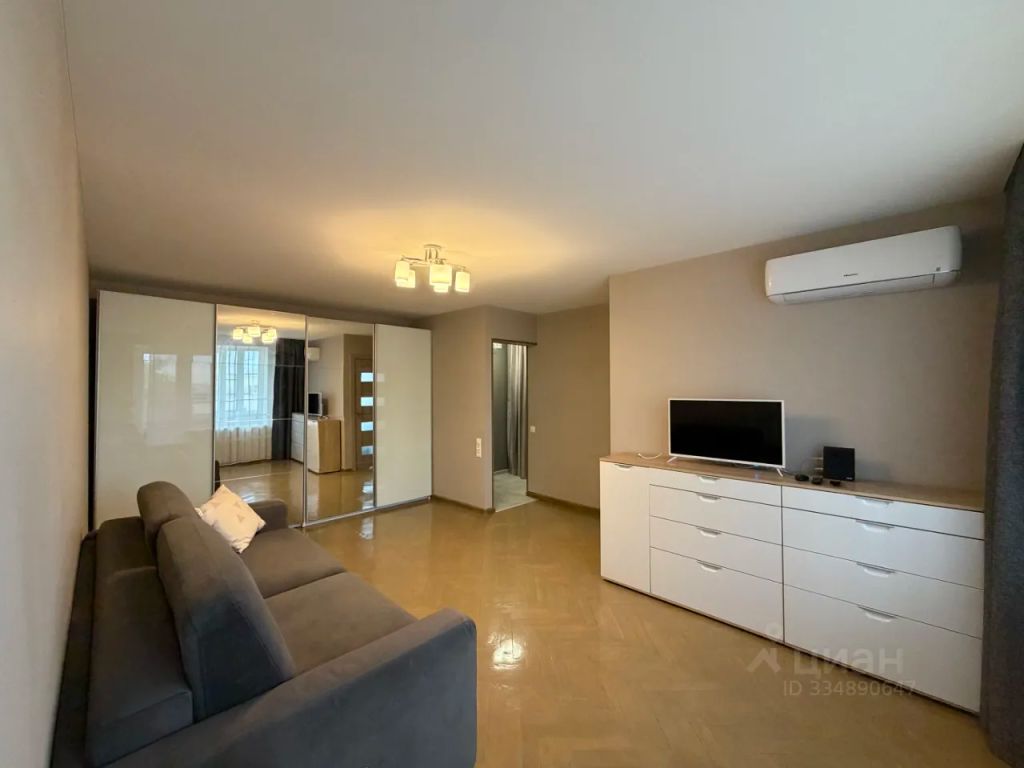 m. Barrikadnaya: Apartment, 1-rooms