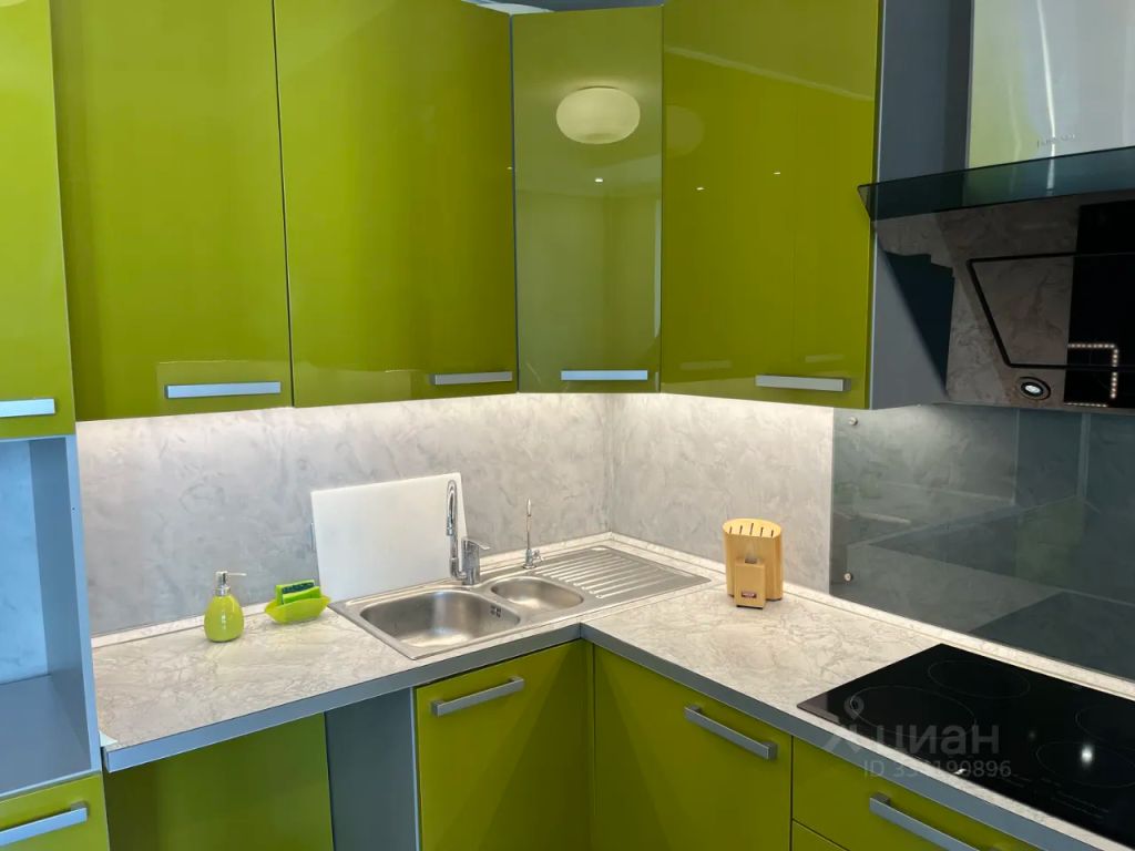 m. Khimki: Apartment, 2-rooms