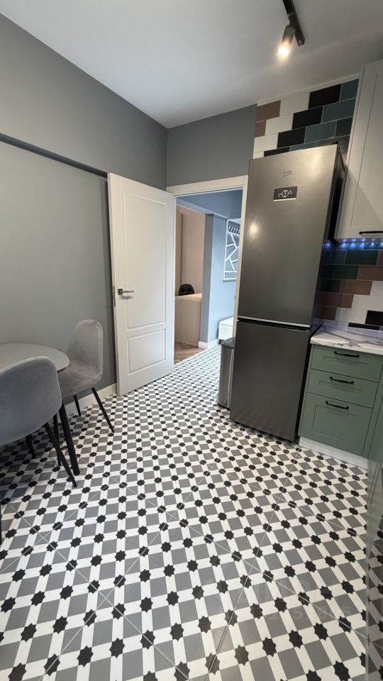 m. Tekstilschiki: Apartment, 2-rooms
