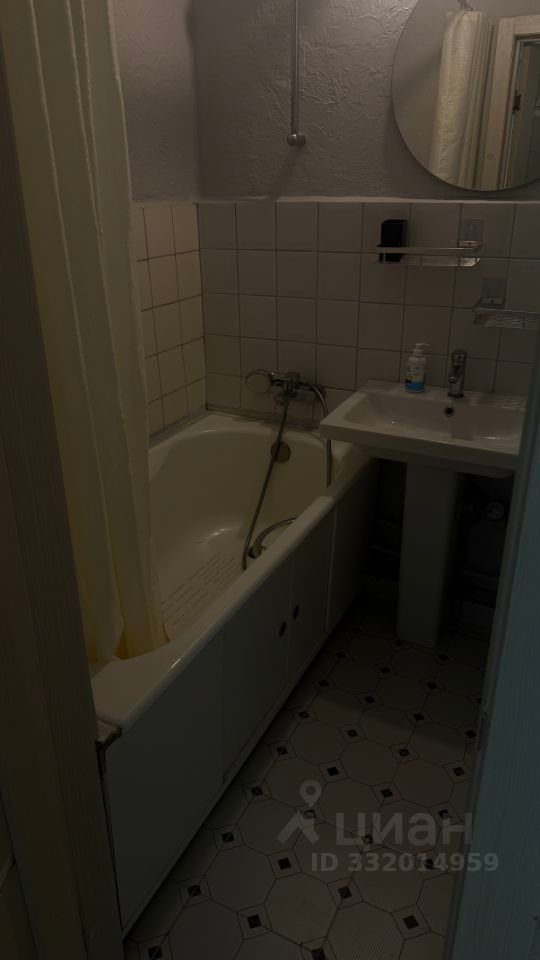 m. Dubrovka: Apartment, 1-rooms
