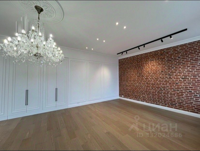 m. Trubnaya: Apartment, 4-rooms