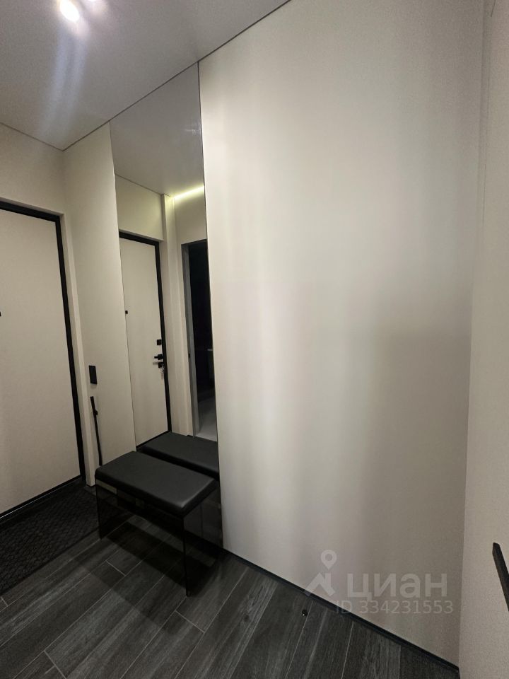 m. Ploschad trekh vokzalov: Apartment, 2-rooms