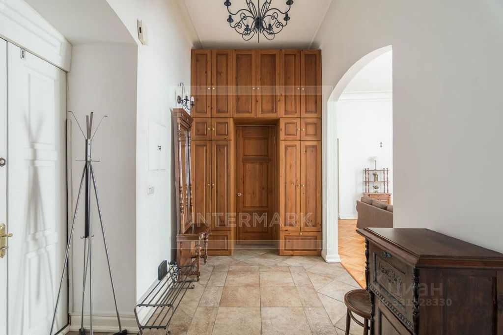 m. Kitay-gorod: Apartment, 4-rooms