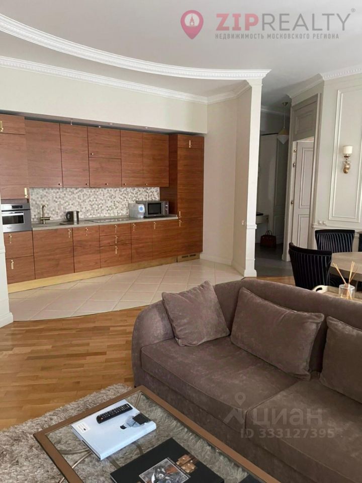 m. Smolenskaya: Apartment, 3-rooms