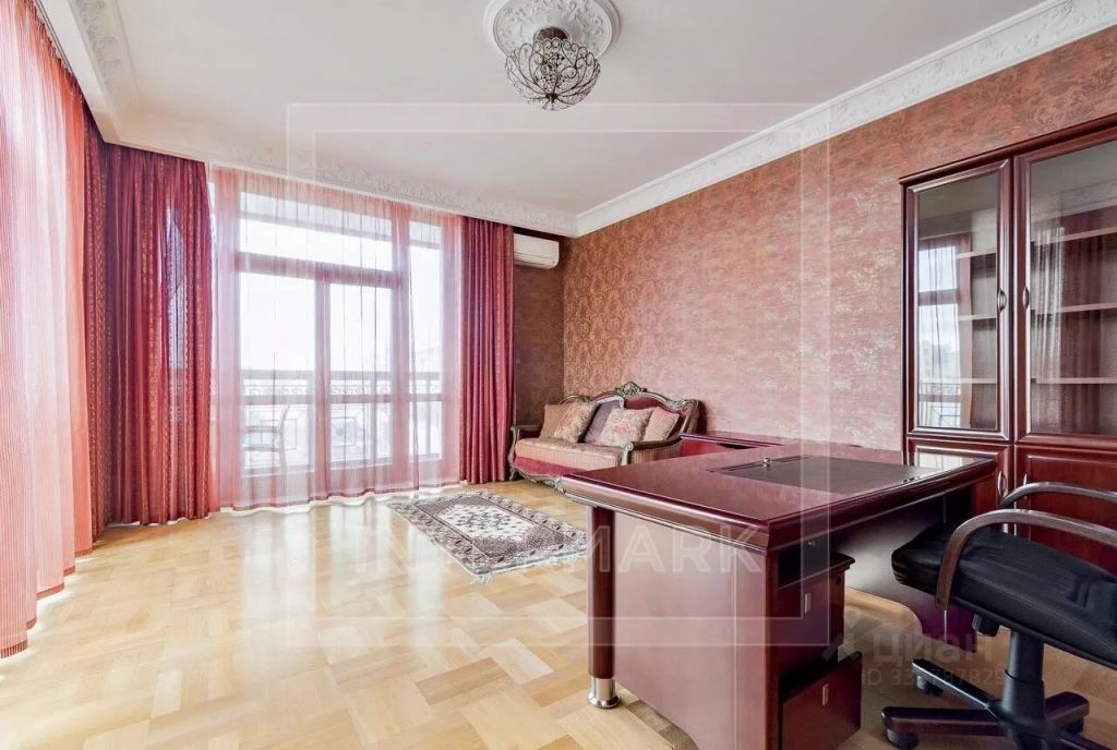m. Chkalovskaya: Apartment, 4-rooms