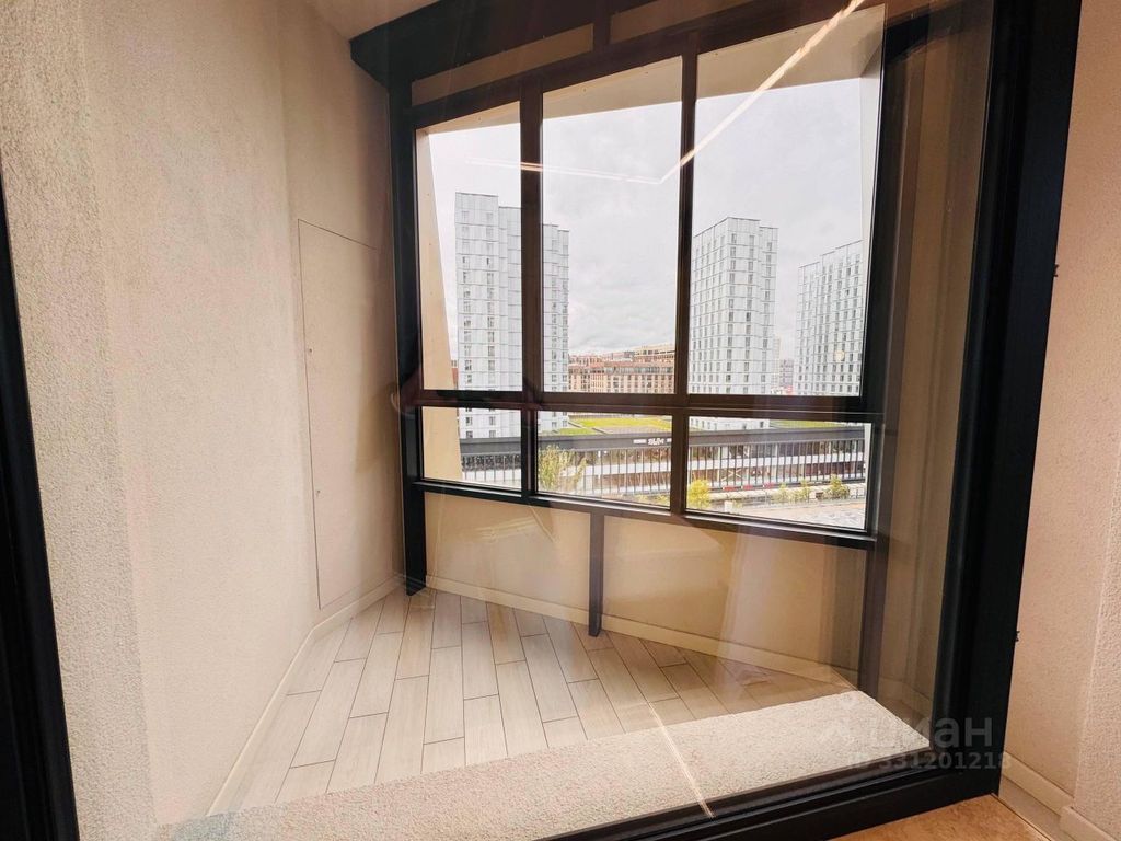 m. ZIL: Apartment, 2-rooms