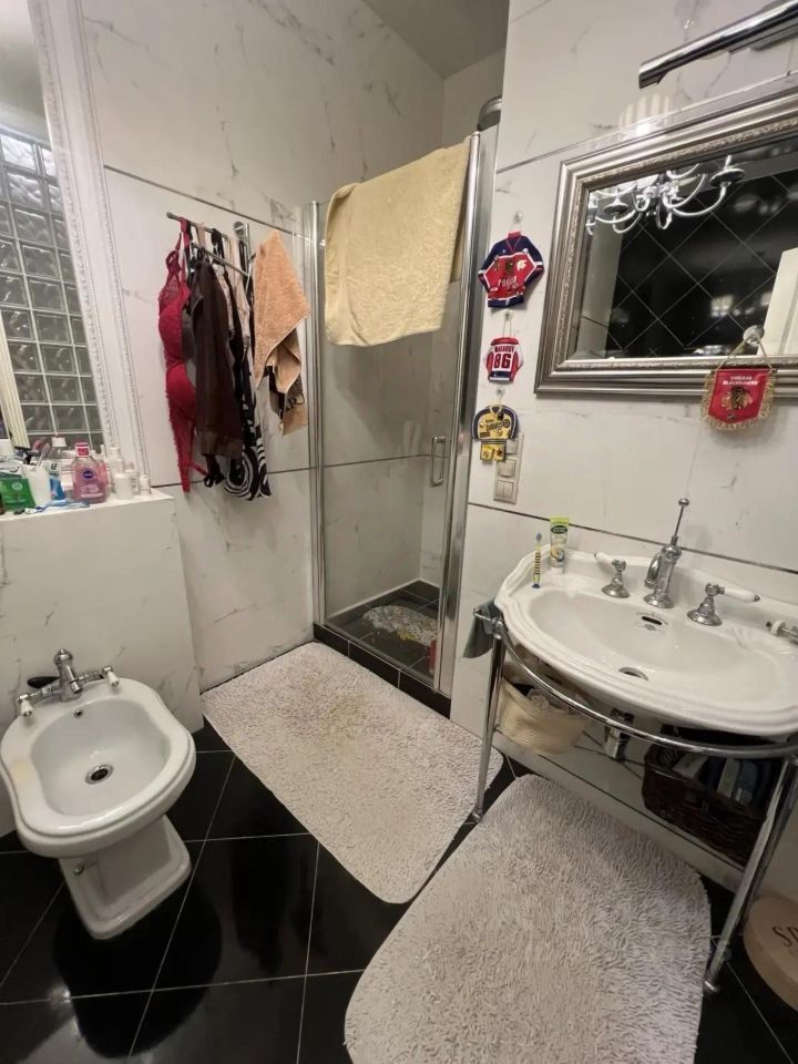 m. Molodezhnaya: Apartment, 3-rooms
