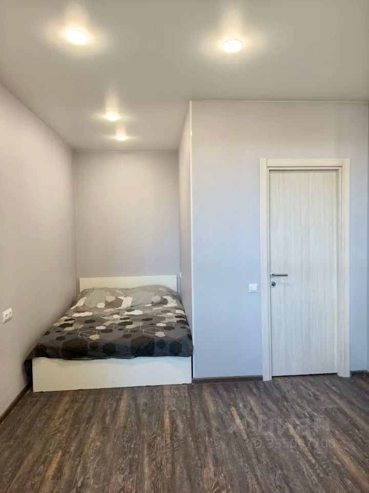 m. Krasnogorskaya: Apartment, studio