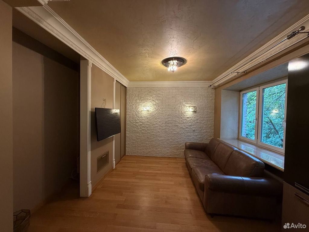 m. Kropotkinskaya: Apartment, 2-rooms