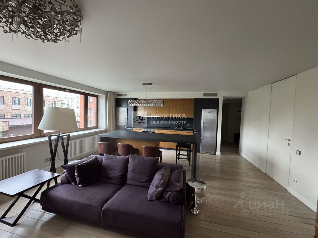 m. Ulitsa 1905 goda: Apartment, 3-rooms