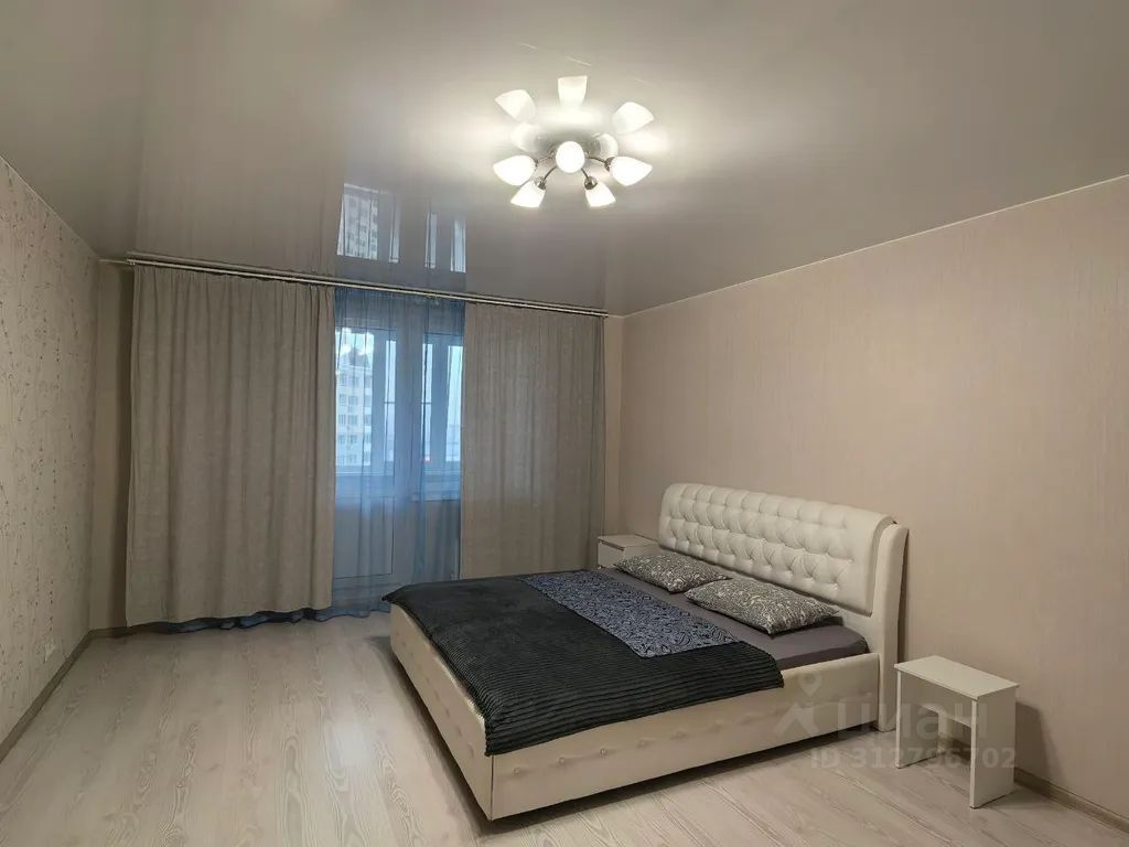 m. Myakinino: Apartment, 2-rooms