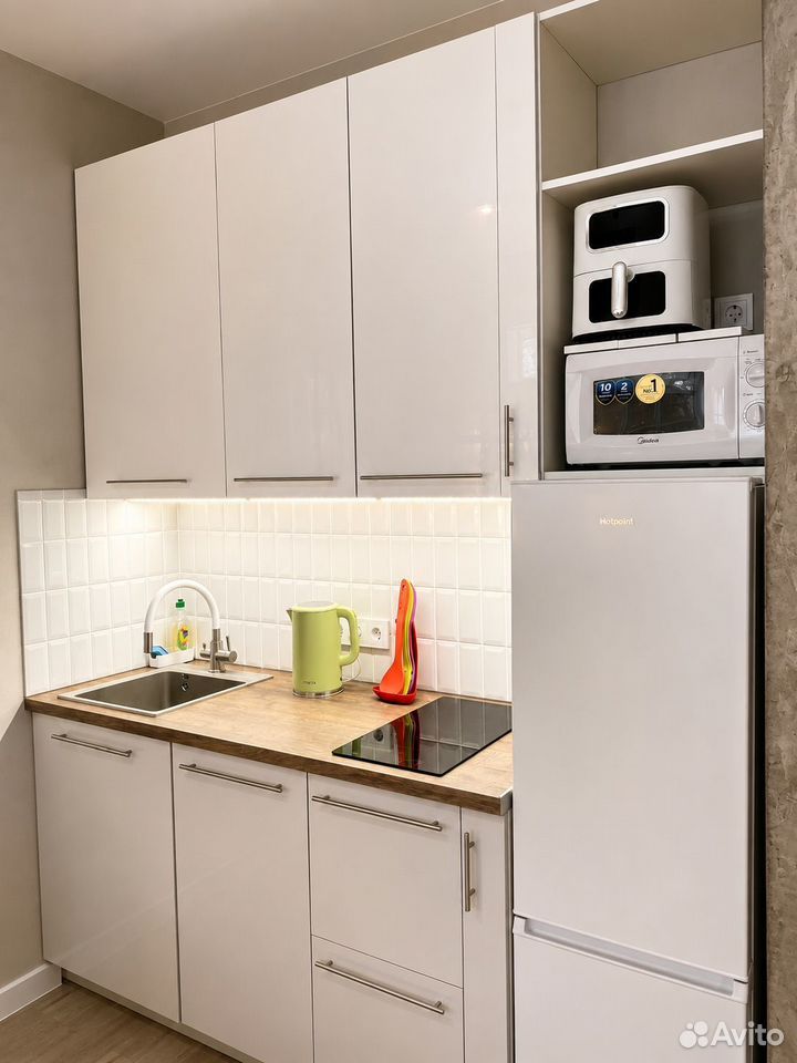 m. Maryina Roscha: Apartment, studio