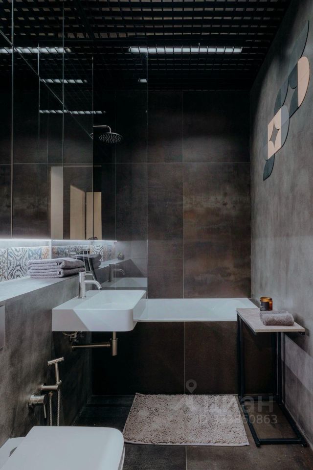 m. ZIL: Apartment, 2-rooms
