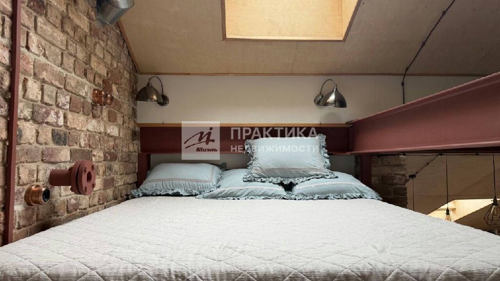 m. Verkhnie Kotly: Apartment, 3-rooms