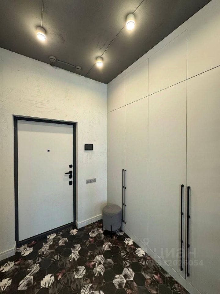 m. Ulitsa Milashenkova: Apartment, 2-rooms
