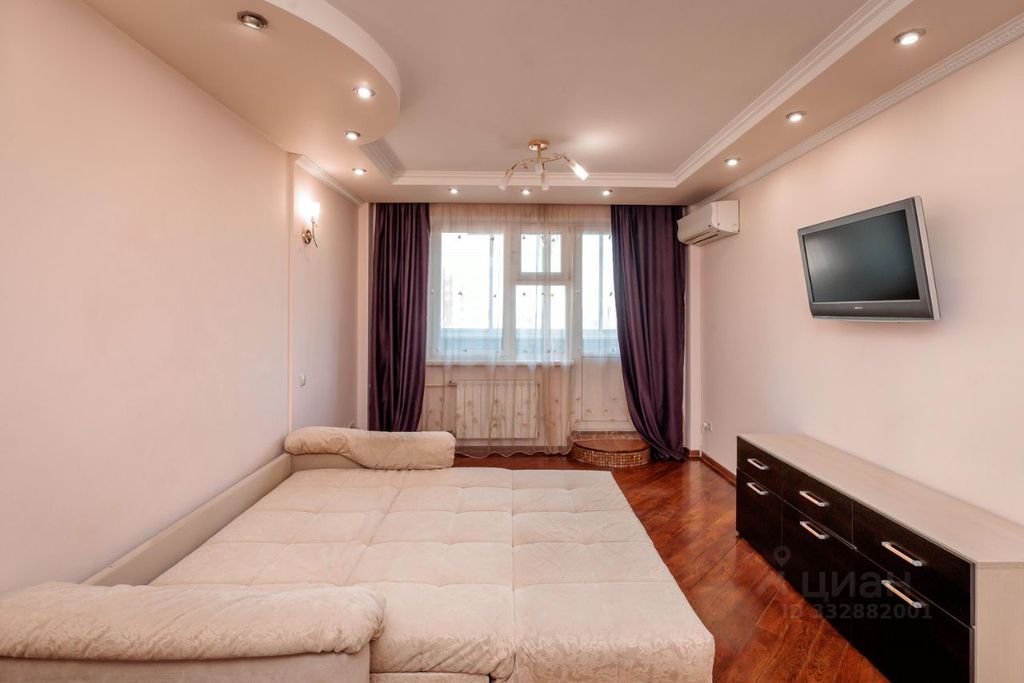 m. Khimki: Apartment, 2-rooms