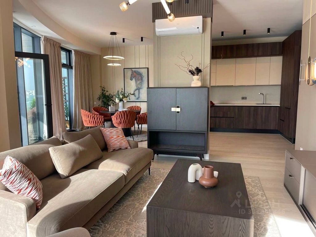 m. Belomorskaya: Apartment, 4-rooms