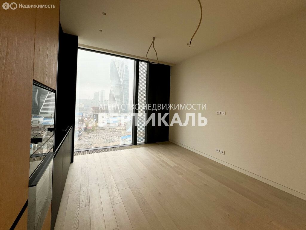 m. Delovoy tsentr (Vystavochnaya): Apartment, 4-rooms
