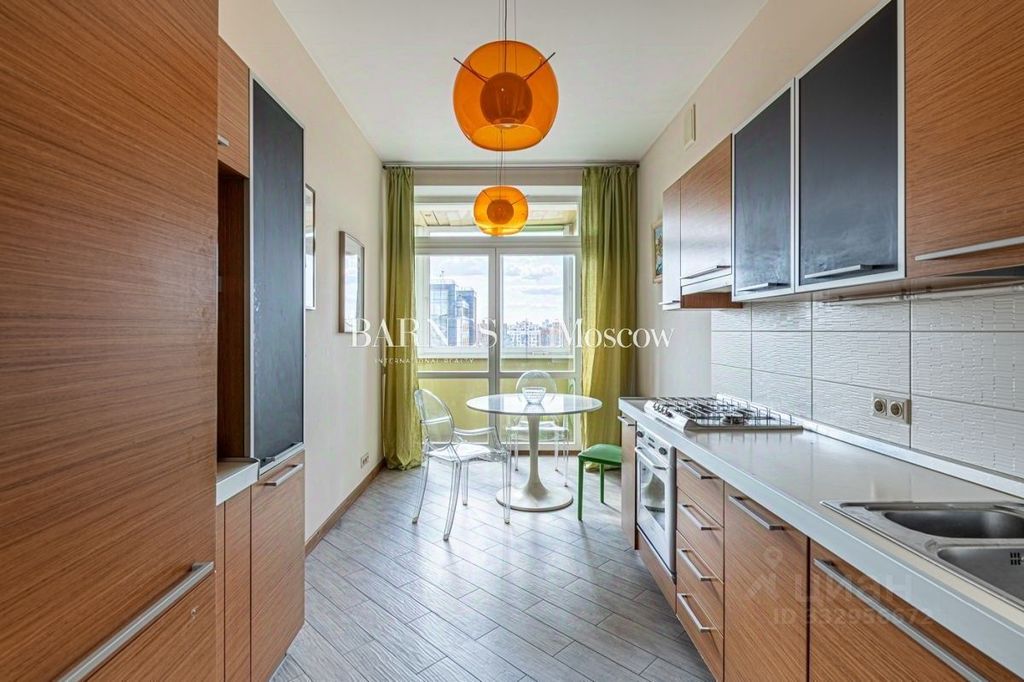 m. Krasnopresnenskaya: Apartment, 2-rooms