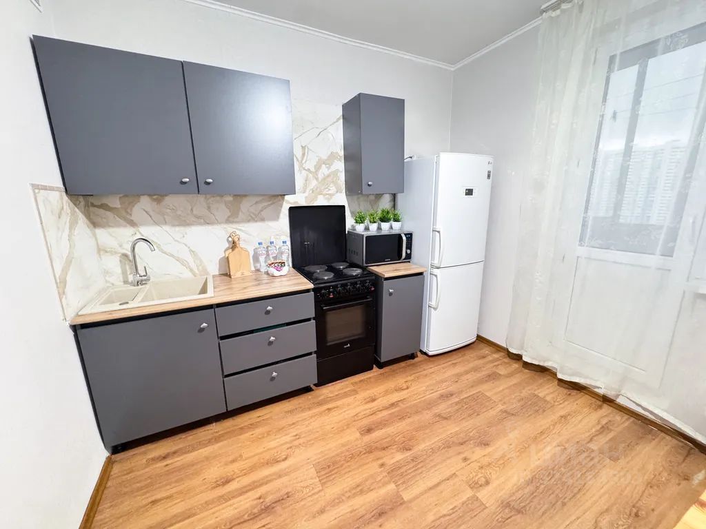 m. Levoberezhnaya: Apartment, 2-rooms