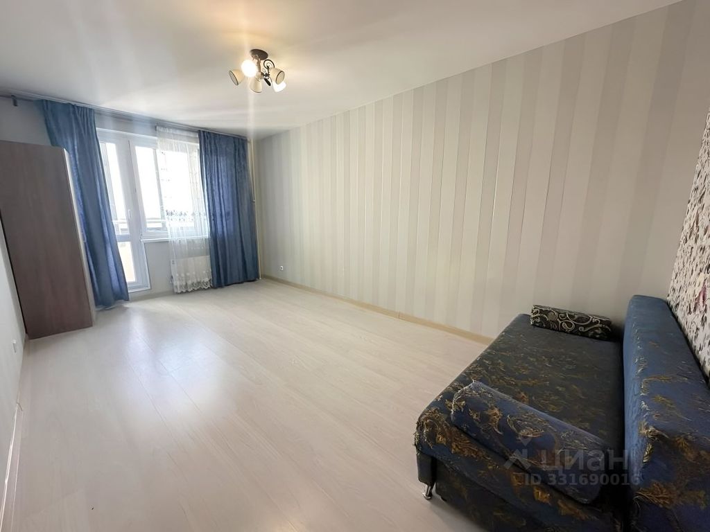 m. Bulvar Dmitriya Donskogo: Apartment, 2-rooms