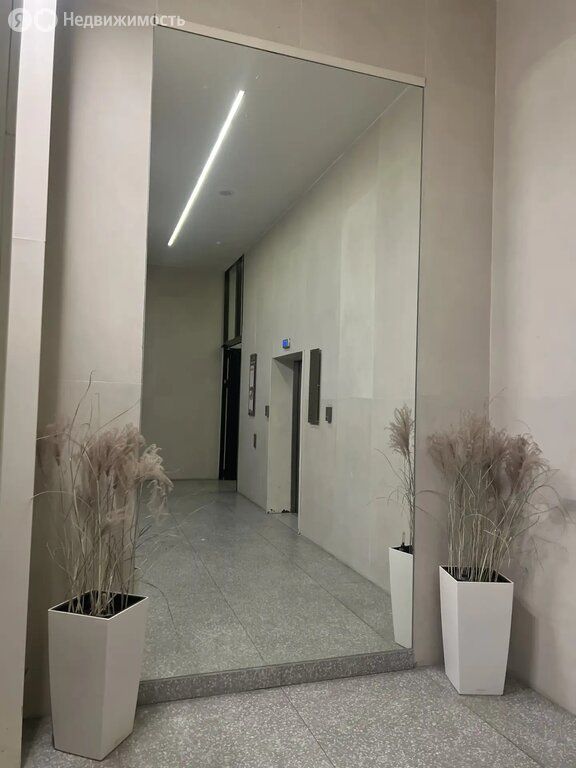 m. ZIL: Apartment, studio