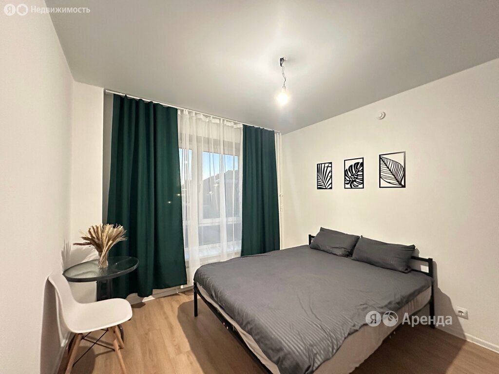 m. Lukhmanovskaya: Apartment, 1-rooms