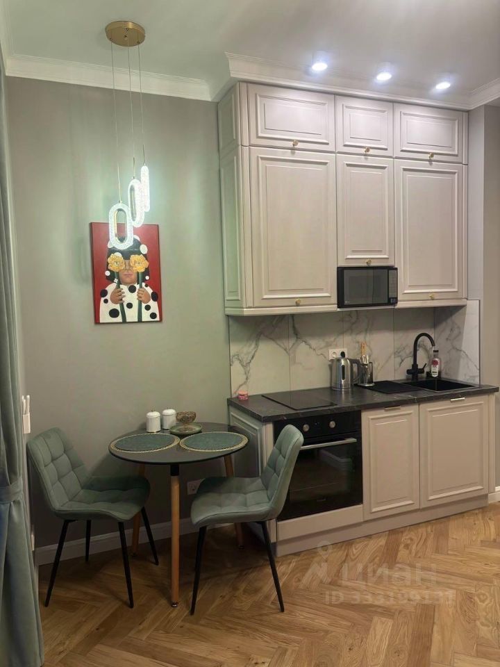 m. Moskva Tovarnaya: Apartment, studio