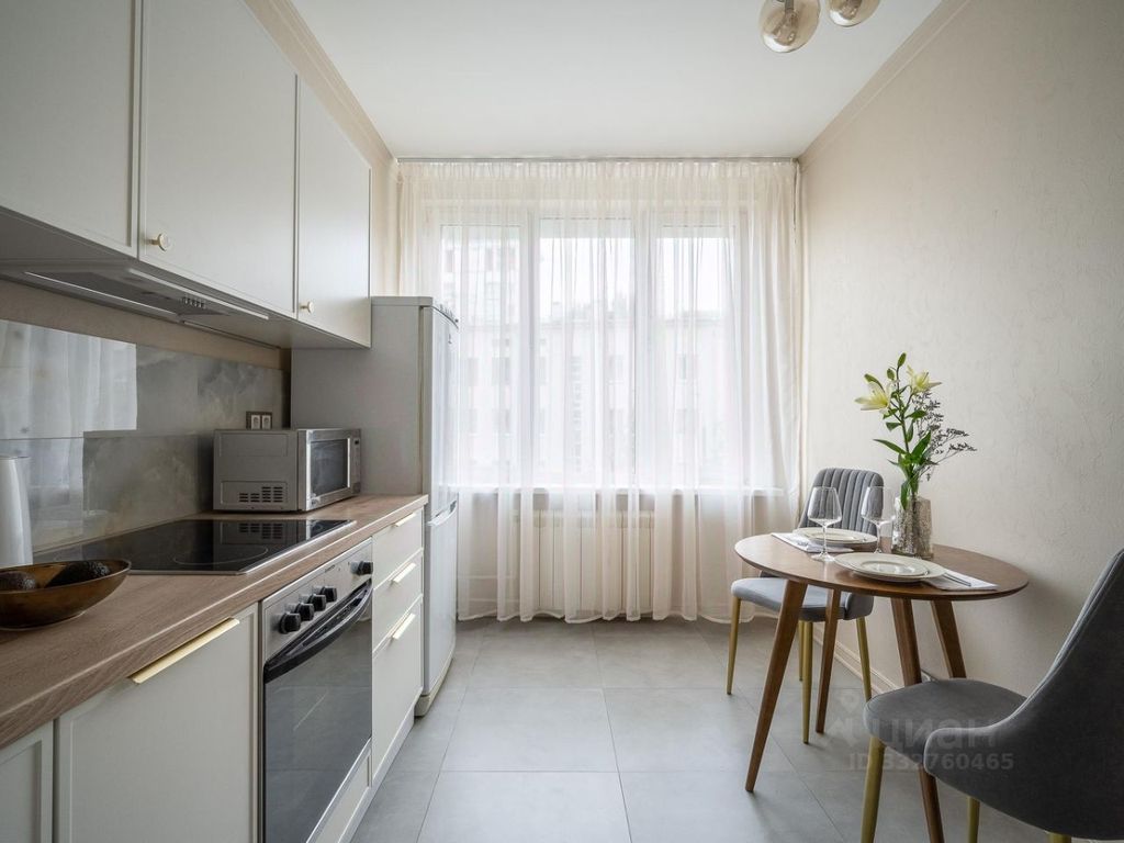 m. Smolenskaya: Apartment, 1-rooms
