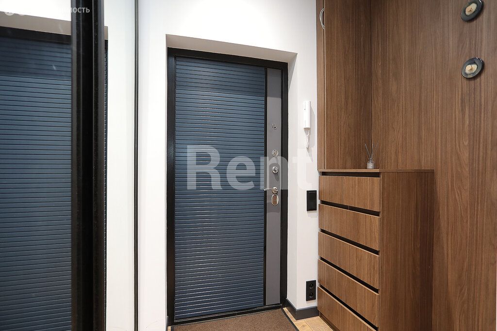 m. ZIL: Apartment, 1-rooms