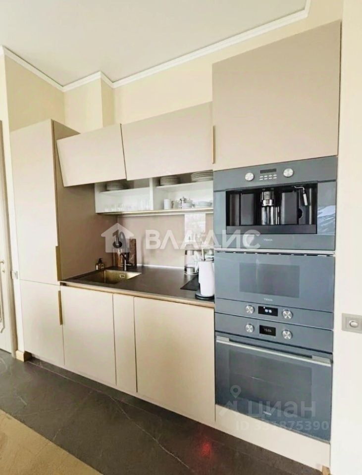 m. Kitay-gorod: Apartment, 3-rooms