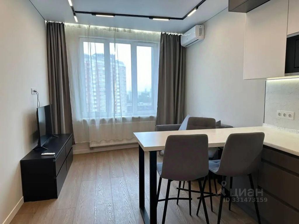 m. Nagornaya: Apartment, studio