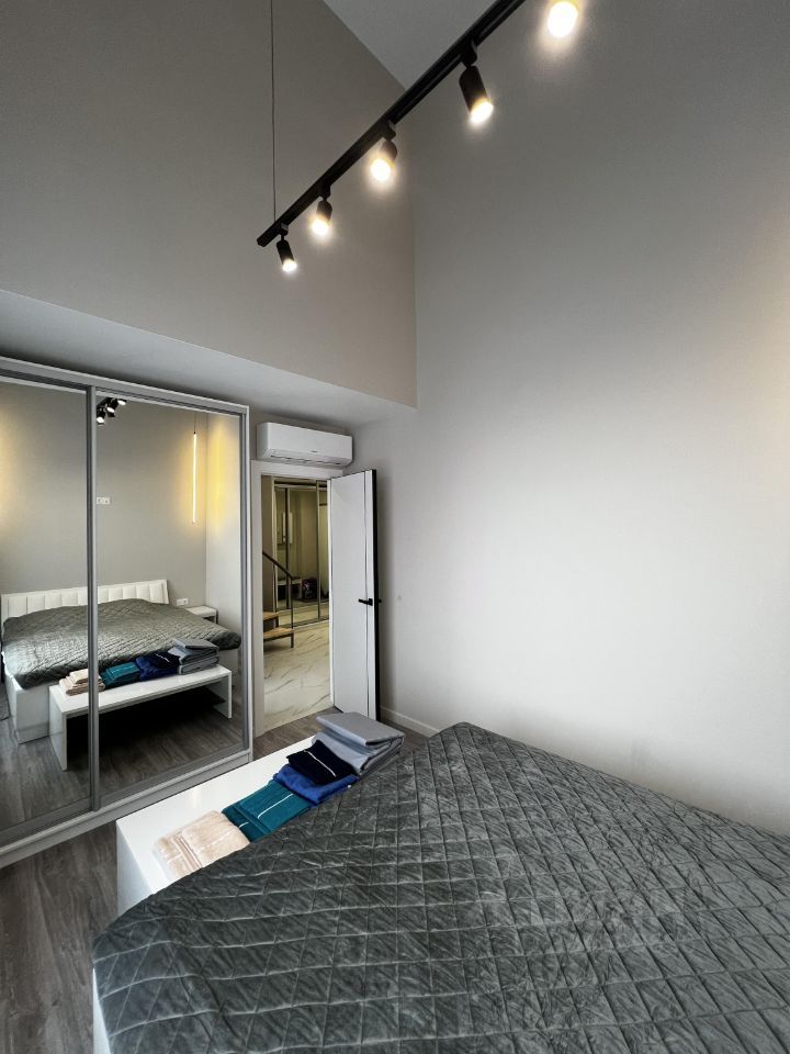 m. Serp i Molot: Apartment, 2-rooms