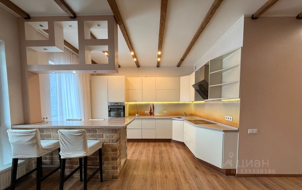 m. Pyatnitskoe shosse: Apartment, 3-rooms