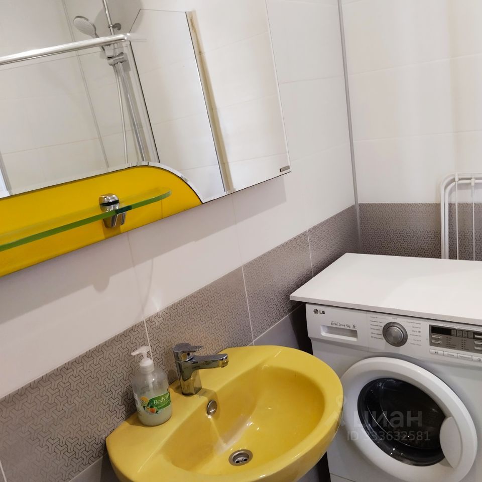 m. Pavshino: Apartment, 1-rooms