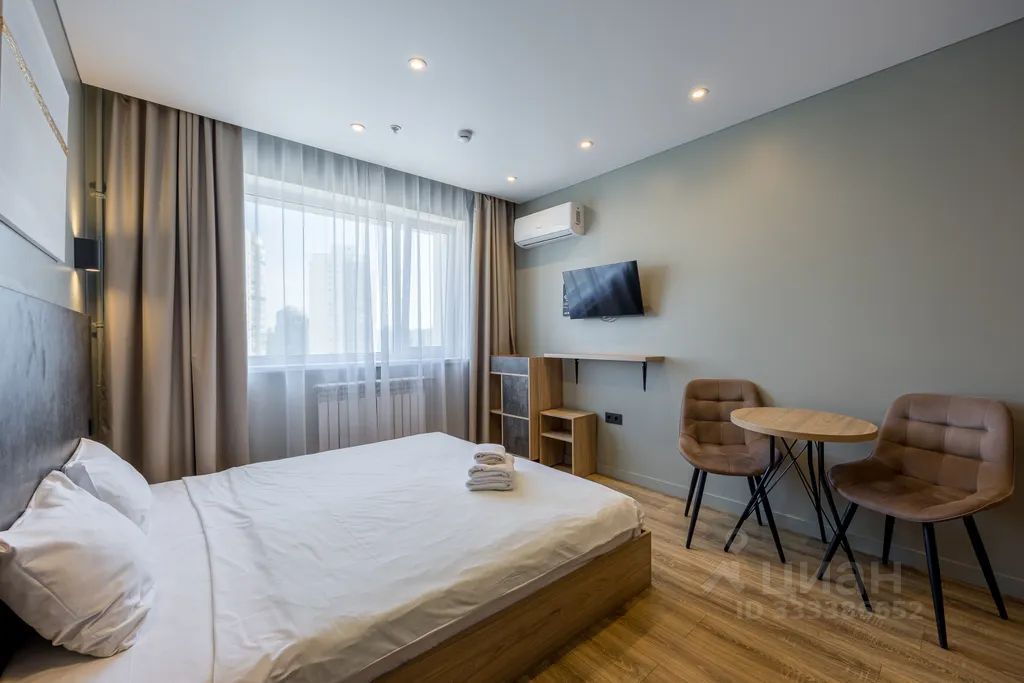 m. Troparevo: Apartment, studio