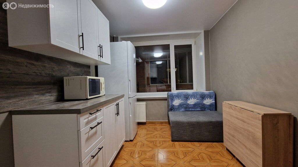 m. Chkalovskaya: Apartment, 1-rooms